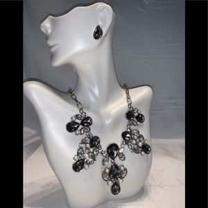 Brand New Earring and Necklace Set